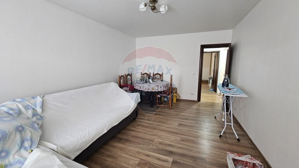 Apartament decomandat cu 2 camere în zona Burdujeni