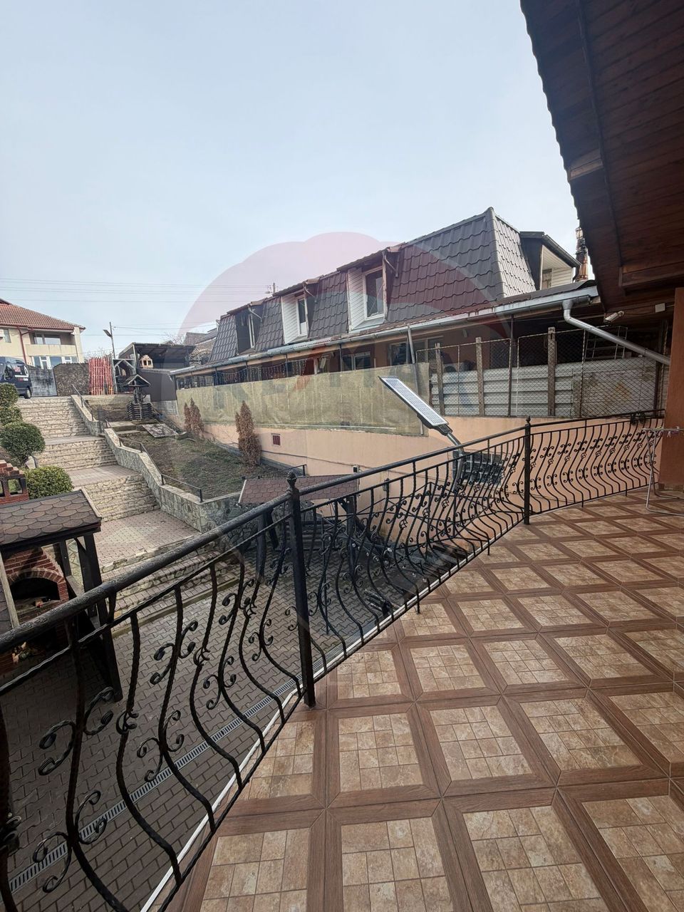 5 room House / Villa for sale, 1 Mai area