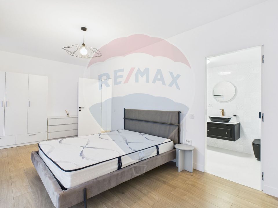 Bright villa Corbeanca, furnished and equipped, swimming pool complex