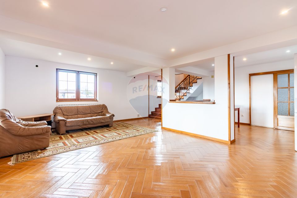 Casă finalizată, 278 mp teren 2305 mp Pleașa, Bucov, Ploiesti