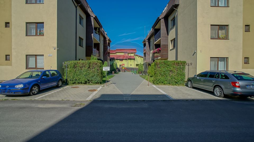 3 room Apartment for sale, Tractorul area