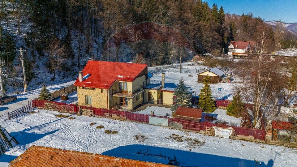 5 room House / Villa for sale
