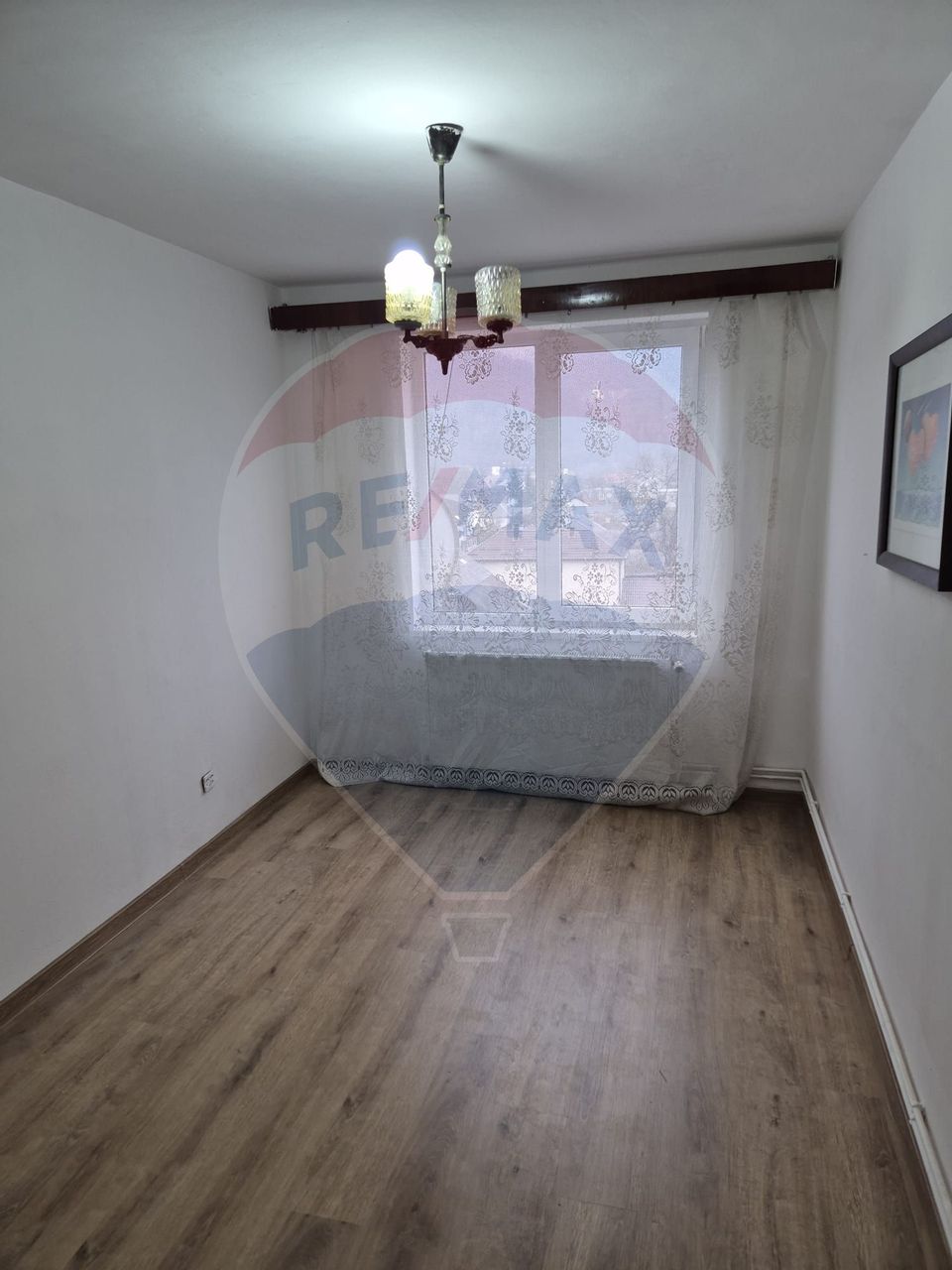 4 room Apartment for sale, Est area