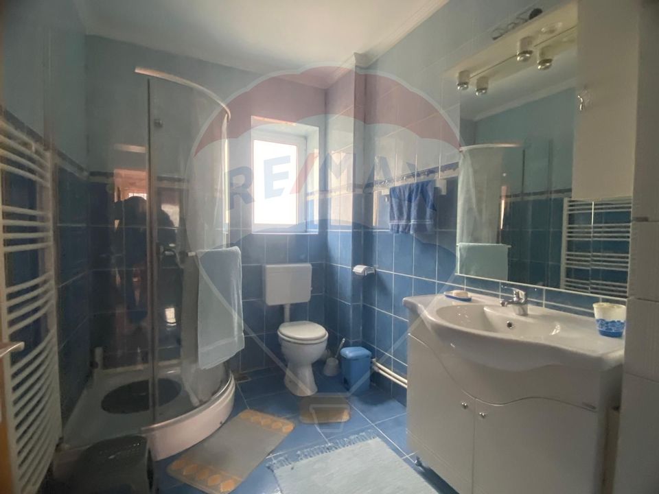 Casă / Vilă cu 6 camere de vânzare Podul Dambovitei/ Arges