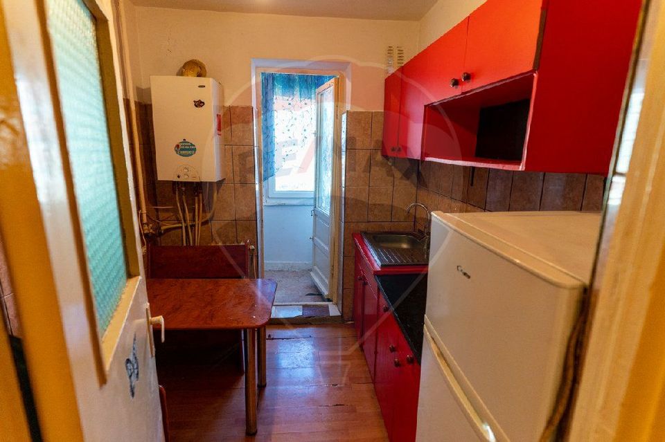 Apartament 2 camere de vanzare, Hunedoara