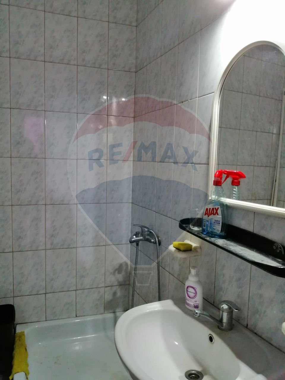 58.87sq.m Commercial Space for rent, Central area