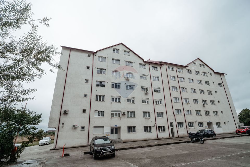 Apartament cu 3 camere de vânzare în zona Burdujeni