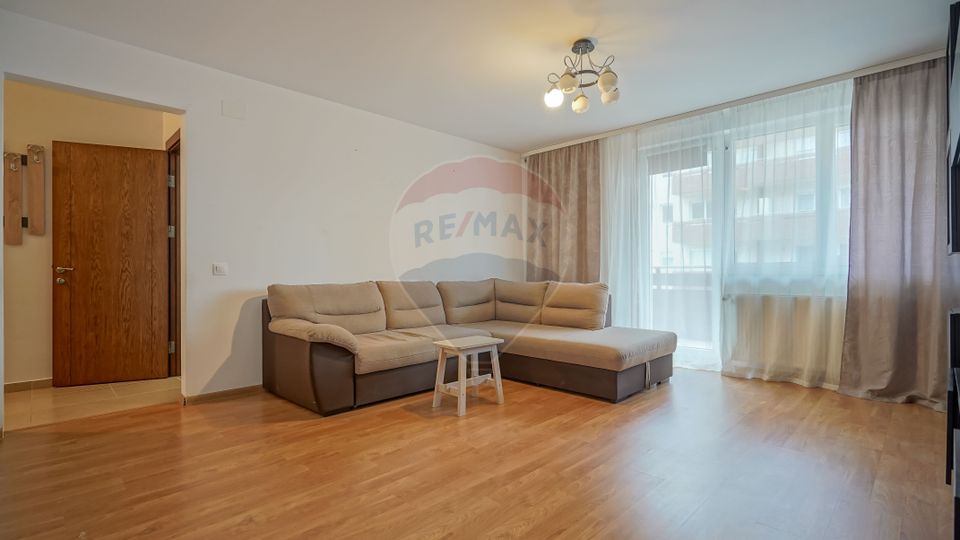 3 room Apartment for rent, Tractorul area