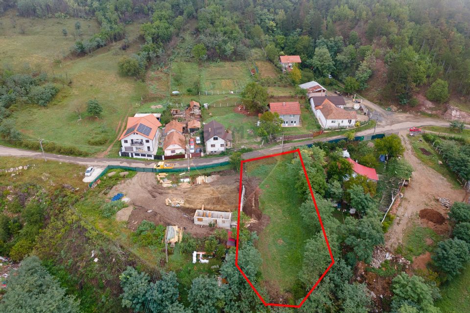 Teren intravilan de vânzare în Pâclișa 0% COMISION