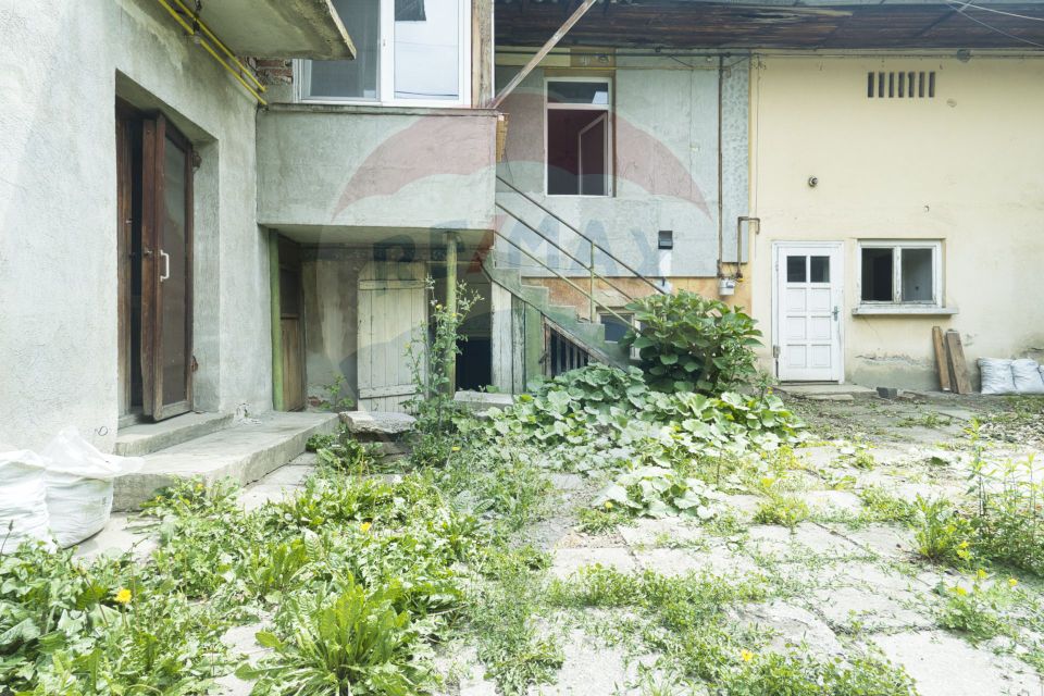 7 room House / Villa for sale, Aurel Vlaicu area