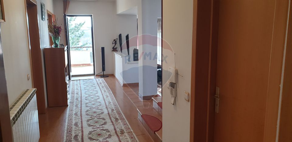 7 room House / Villa for sale