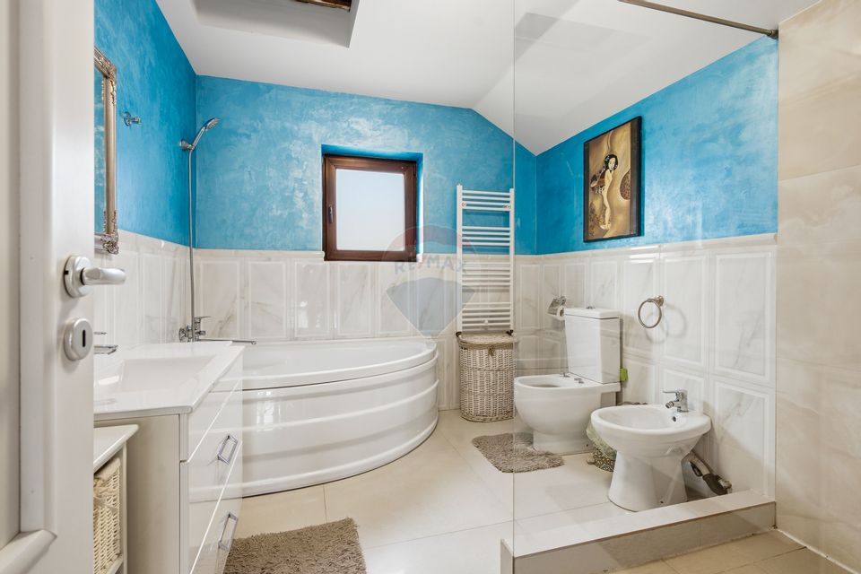 9 room House / Villa for sale