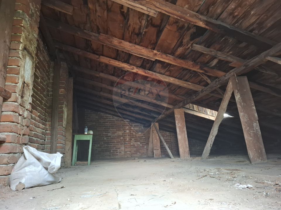 Vanzare casa 2 camere, partial renovata, Bd. Pieptanari