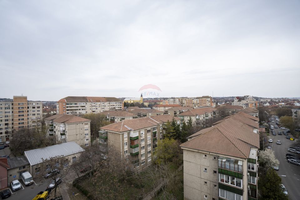 De vânzare apartament cu 4 camere, Bulevardul Decebal