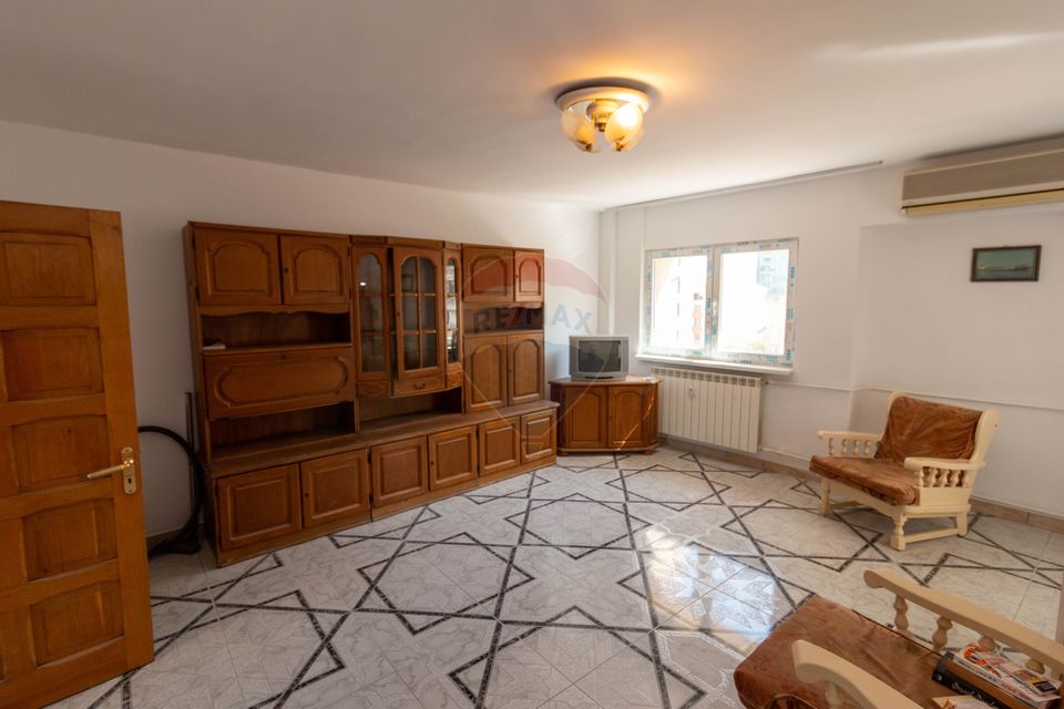 3 room Apartment for rent, Unirii area