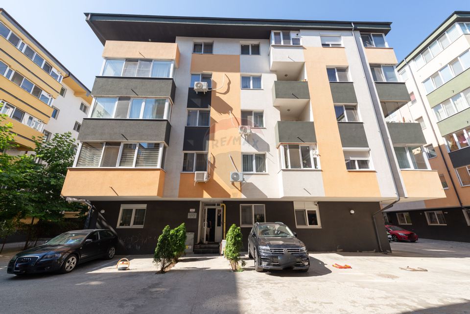 For sale apartment with 3 rooms 2 bathrooms 75sqm Solstitiului