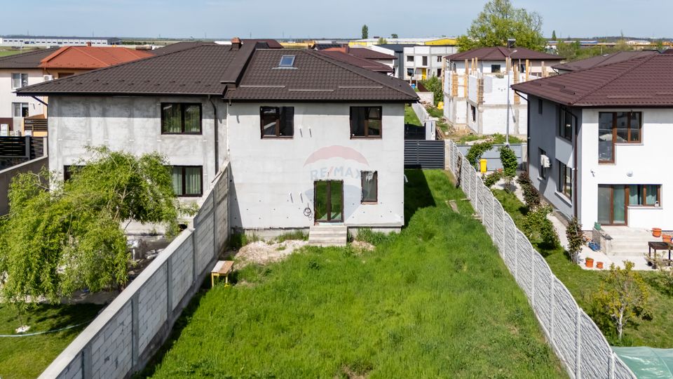 Duplex house for sale Chitila 5 rooms / land 348 sqm