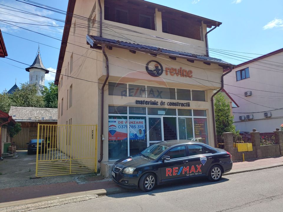 330sq.m Commercial Space for sale, Obcini area