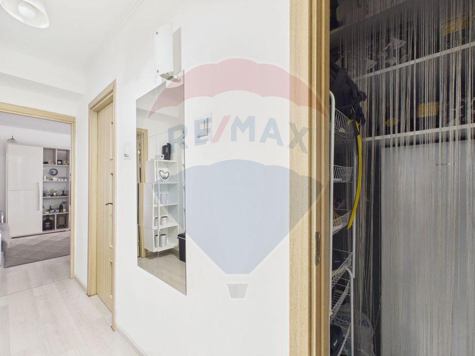 Apartament 4 camere de vanzare – complet renovat, mobilat și utilat