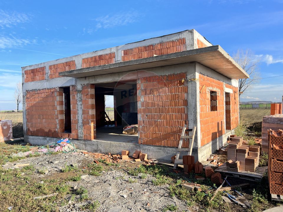 Red house 118sqm | Land 625sqm | Irish Green Stefanestii de Jos