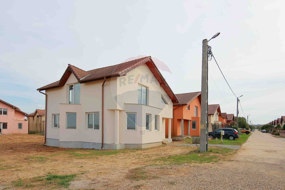 5 room House / Villa for sale