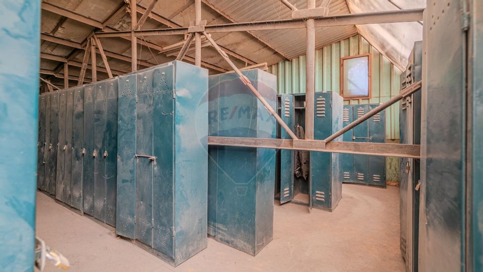 Spațiu industrial de 1,690mp, teren 3800 mp la 2 km de Brașov