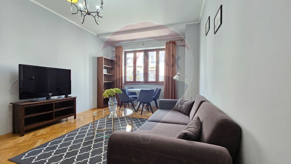 Închiriez apartament PREMIUM cu 3 camere în zonă Ultracentrală