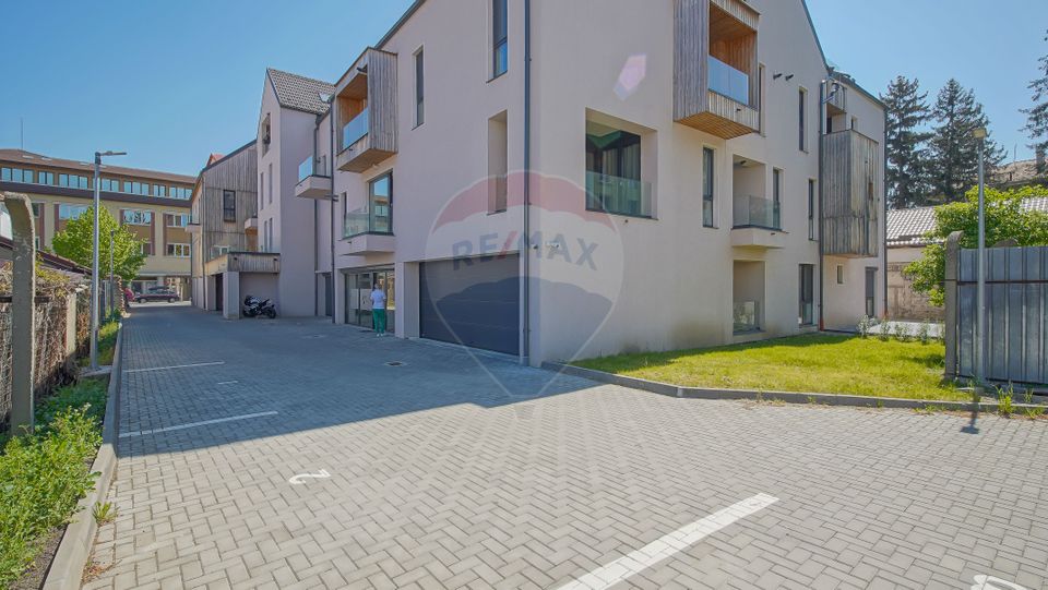 !! VANDUT !! Apartament elegant, complet mobilat Avram Iancu, Brașov