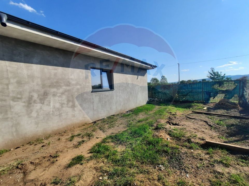 Casă la gri Unirea / Odobesti.