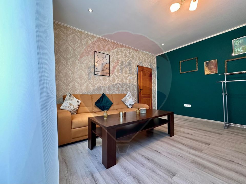 Apartament cu 2 camere de închiriat în zona Est