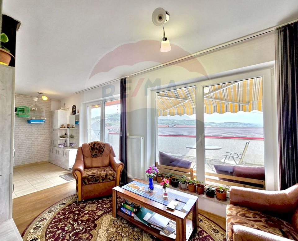 4 room Apartment for sale