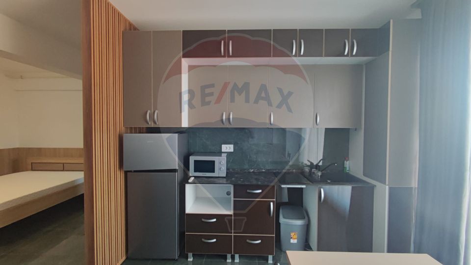 Apartament studio nou de inchiriat parcare inclusa zona ultracentral