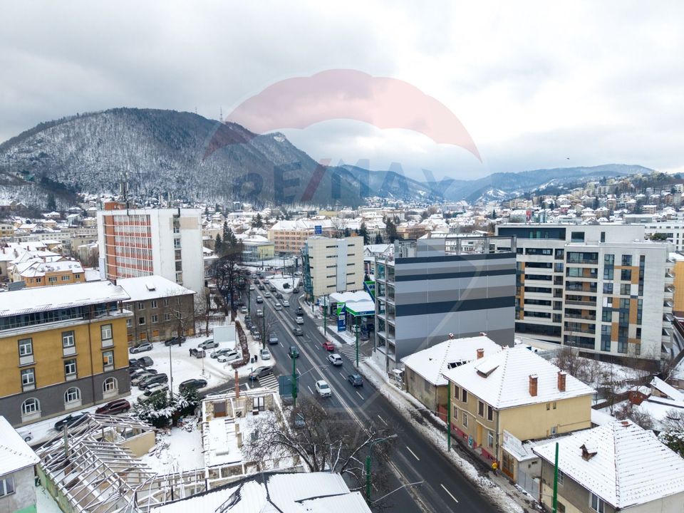 889.08sq.m Special Property for sale, 13 Decembrie area