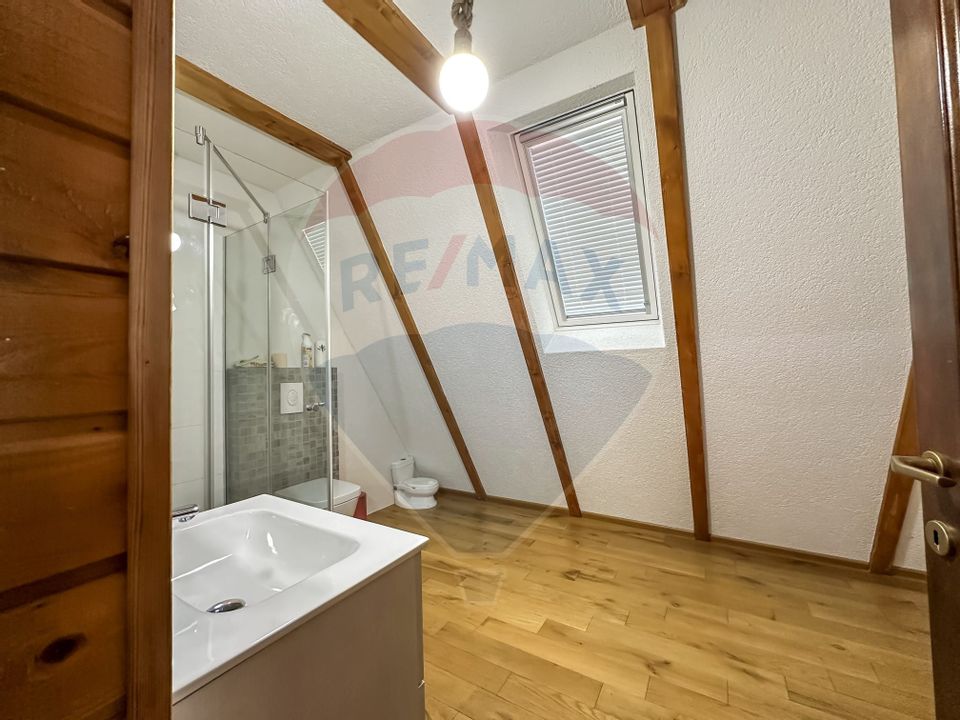 Casă / Vilă cu 6 camere de vânzare în zona Periferie