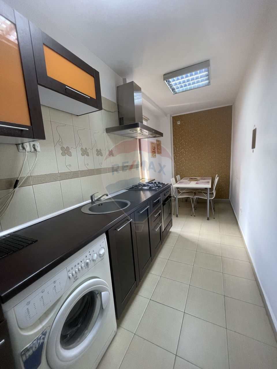 Apartament cu 2 camere P-ta Romana