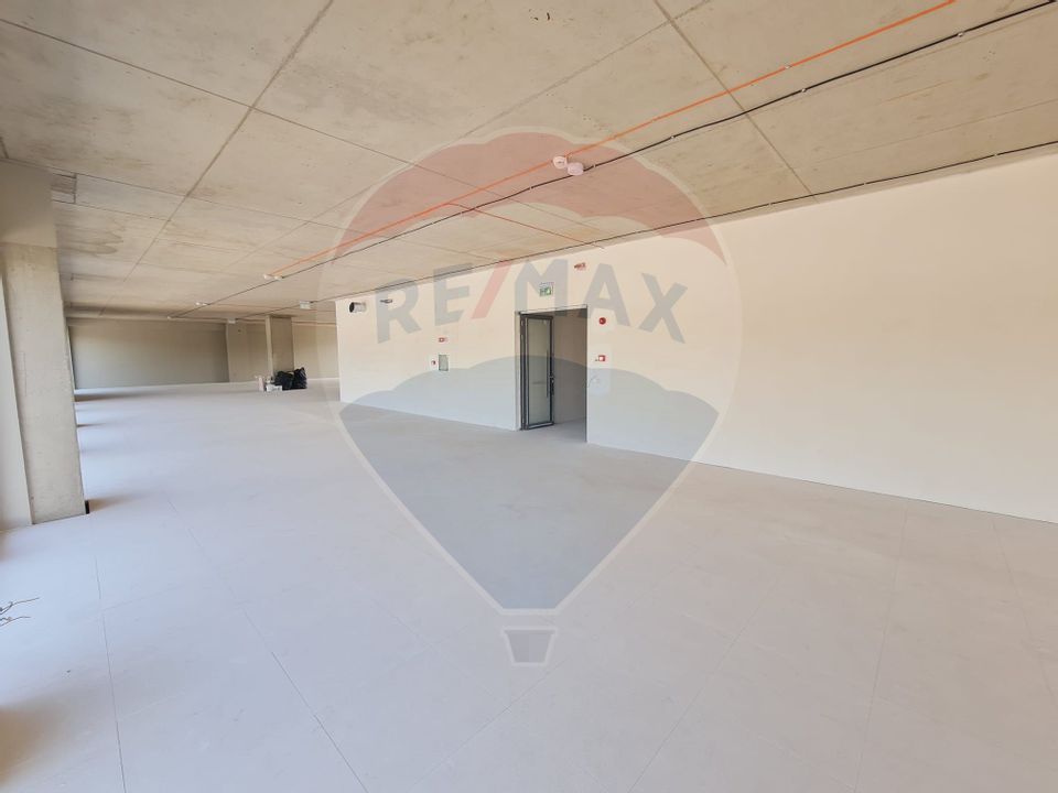 335sq.m Office Space for rent, Semicentral area