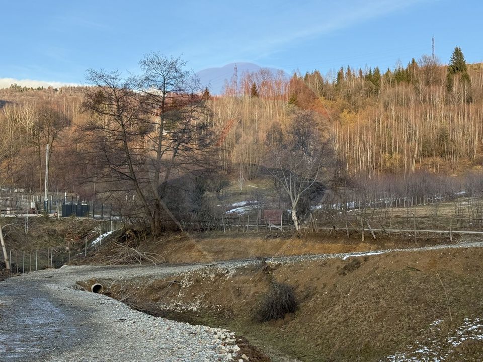 Land 1,849sqm Leresti / Strada Tarina