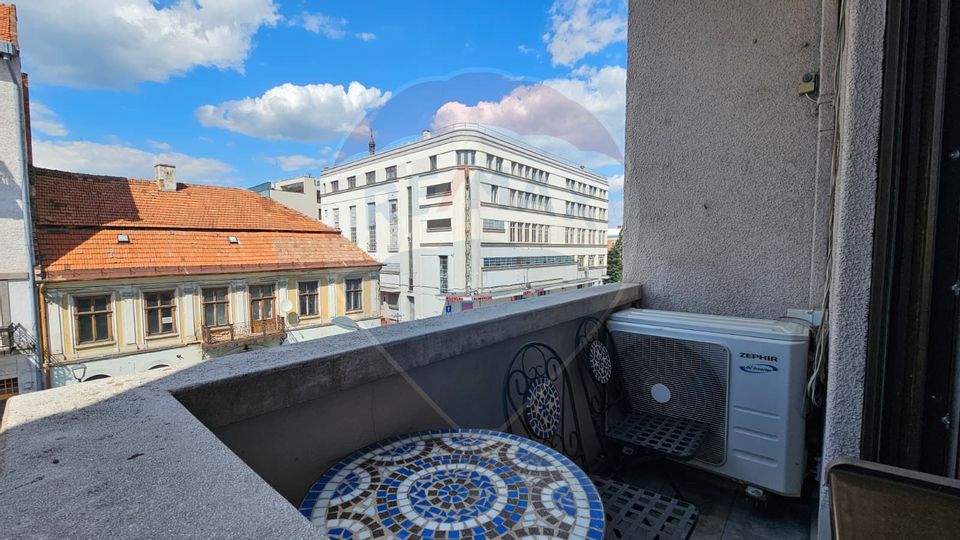 Închiriez apartament PREMIUM cu 3 camere în zonă Ultracentrală