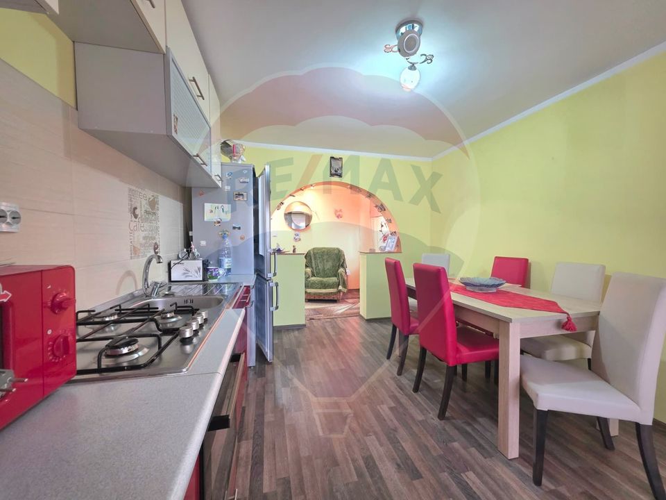 4 room House / Villa for sale, Sud area