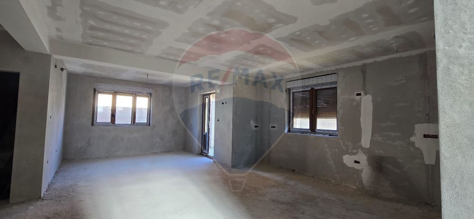 5 room House / Villa for sale