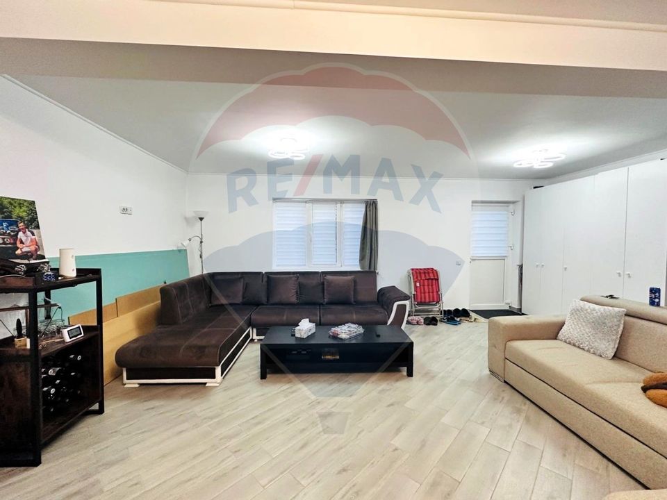 Casa Noua, Mobilata,Pod si Structura pentru Hala,Piscina-Sat Progresul