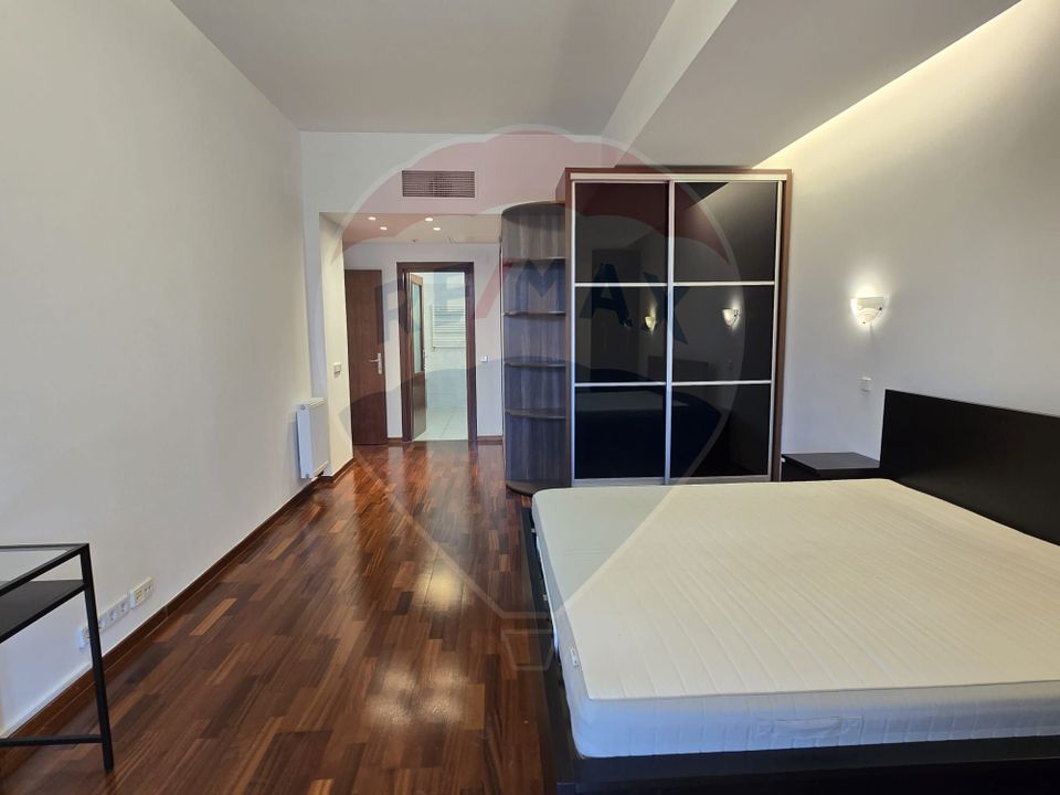 Inchiriere Apartment 4 camere Complex Liziera Pipera