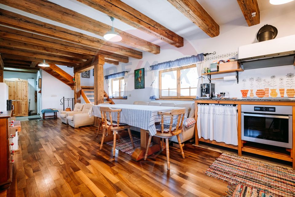 Casă cu arhitectura traditionala romaneasca I Salicea I Cluj