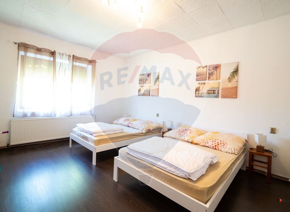 Casă cu 3 apartamente, piscină și 1000 mp teren, vânzare/schimb Turnu