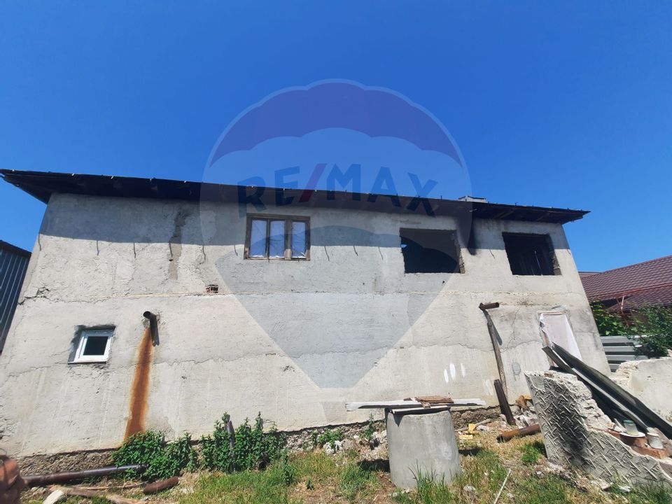 4 room House / Villa for sale