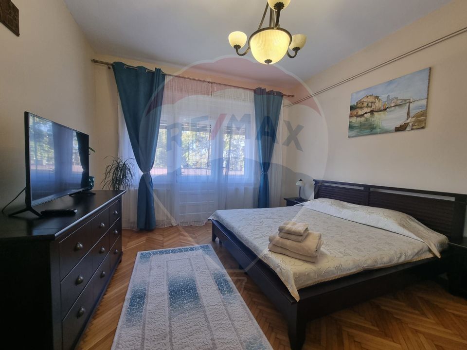 Apartament cu 6 camere de închiriat în zona Tomis Mall