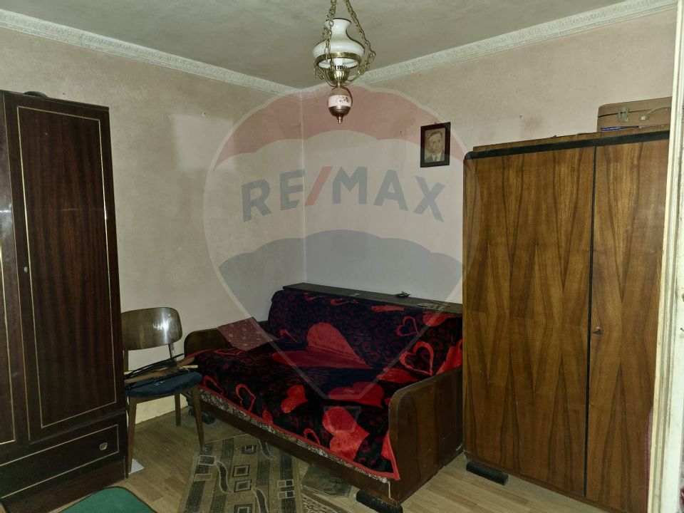 Apartament 2 camere de vânzare,Str.Panselelor- ideal pentru investiție