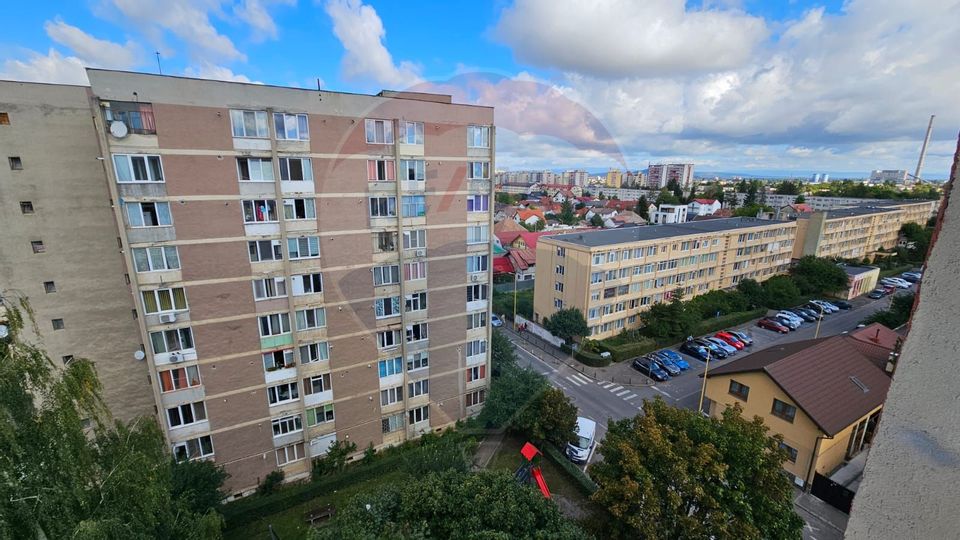 GARSONIERA  decomandata, cu priveliste  - DE VANZARE- BV/  str Traian!