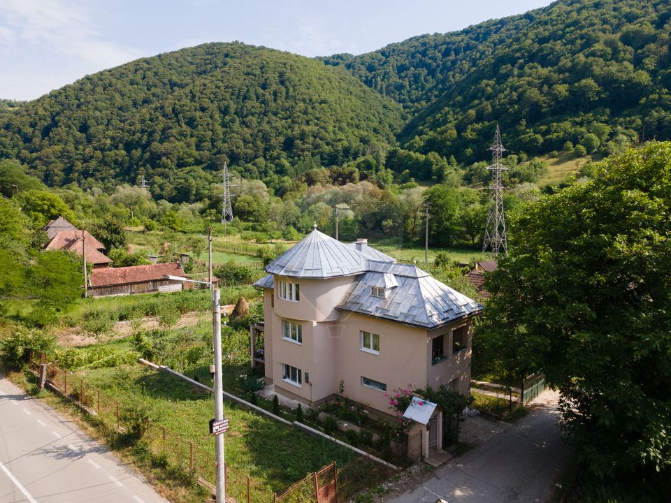 6 room House / Villa for sale