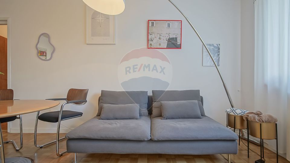 Apartament cu 3 camere de închiriat B-dul Victoriei